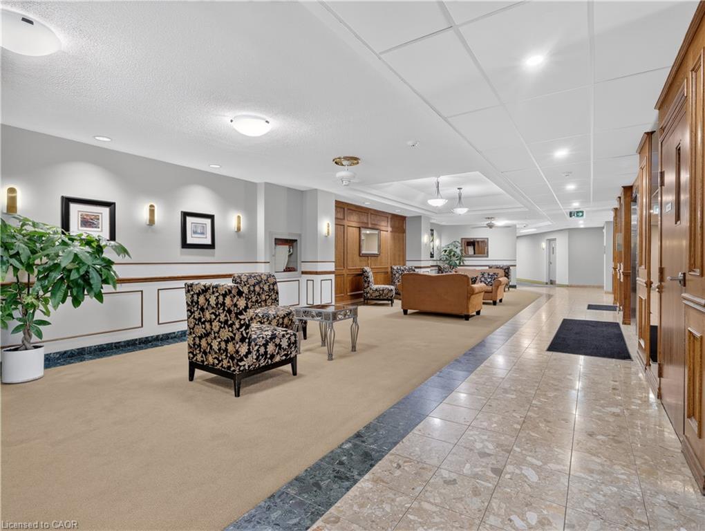 1107-7 Gale Crescent Property Photo 3