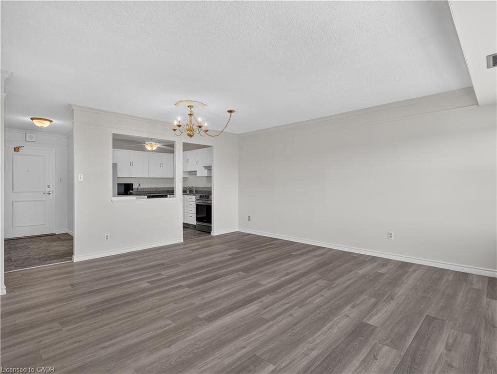 1107-7 Gale Crescent Property Photo 13