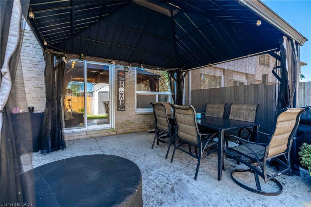 98 Memorial Avenue Property Photo 31