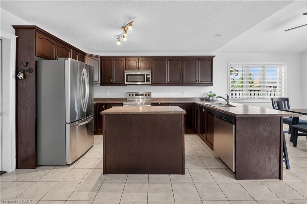17 Cherry Avenue Property Photo 8