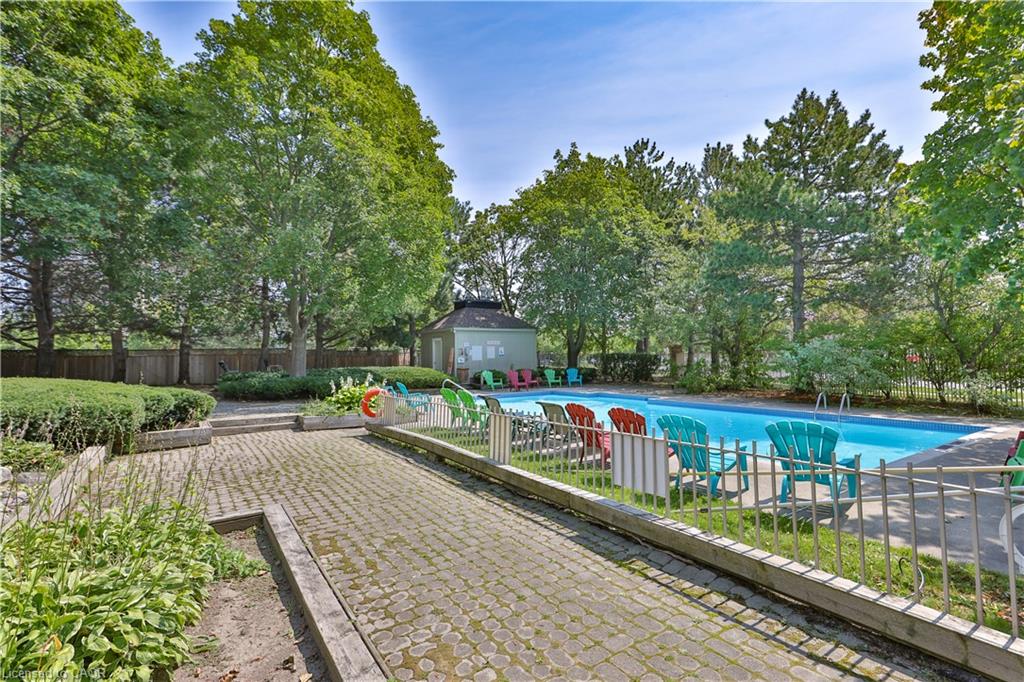 2-4635 Regents Terrace Property Photo 31