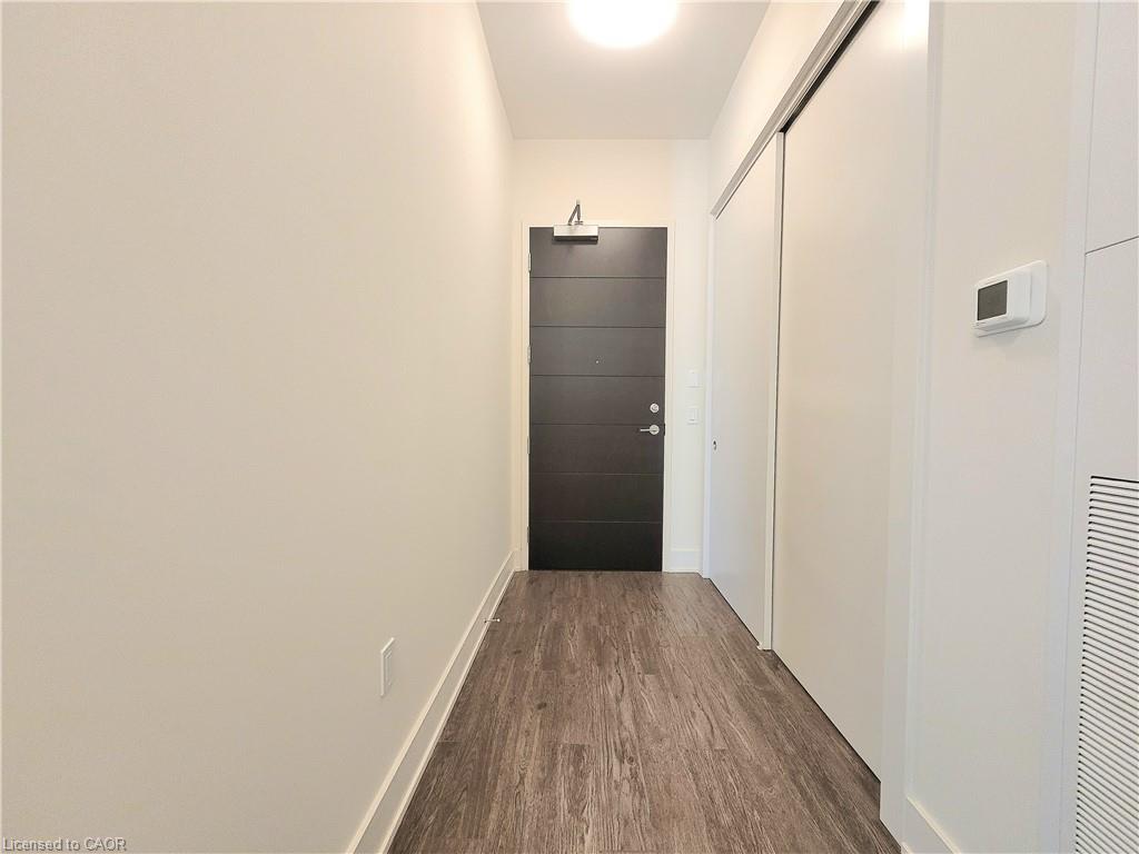 1418-212 King William Street Property Photo 18