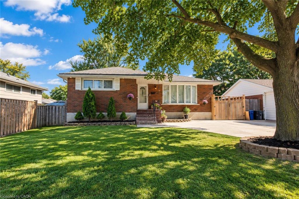 33 Bellingham Drive Property Photo 4