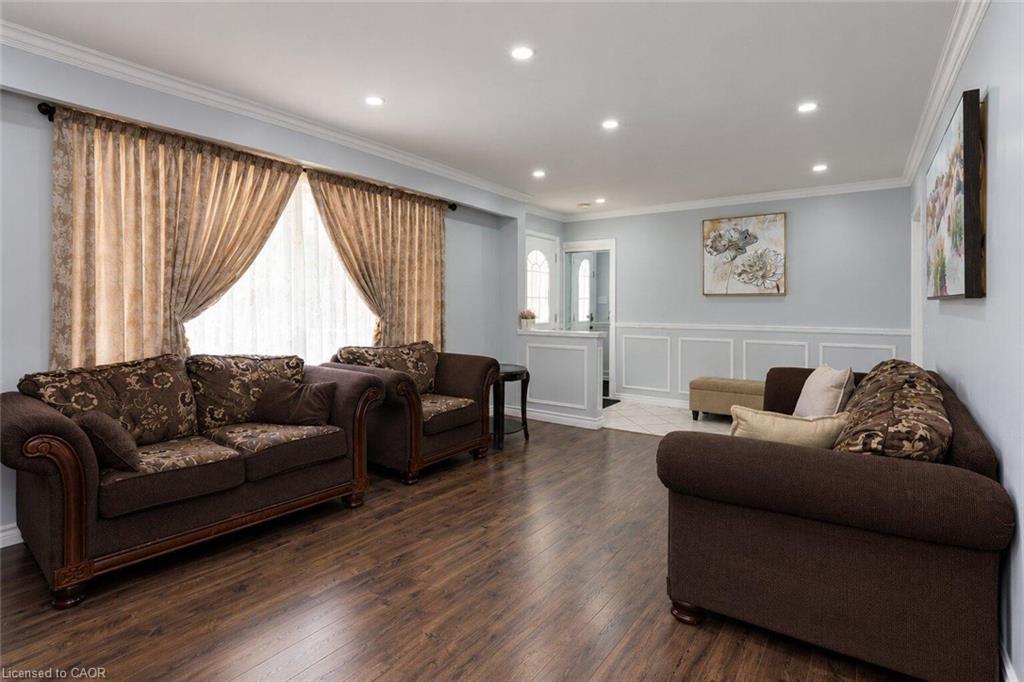 33 Bellingham Drive Property Photo 8