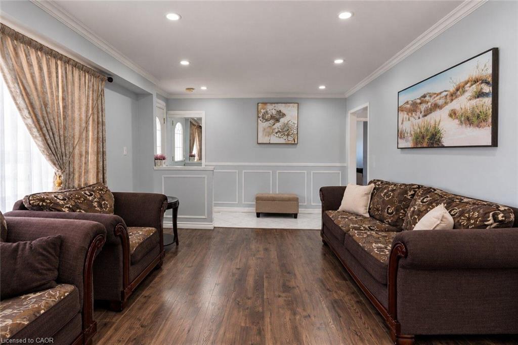 33 Bellingham Drive Property Photo 9