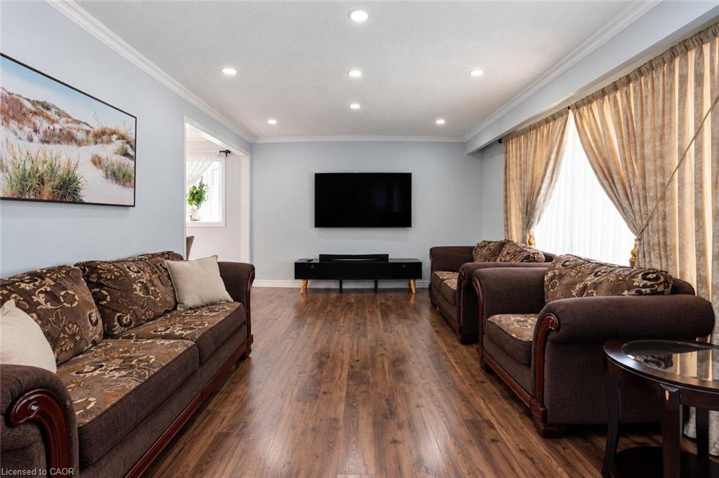 33 Bellingham Drive Property Photo 10