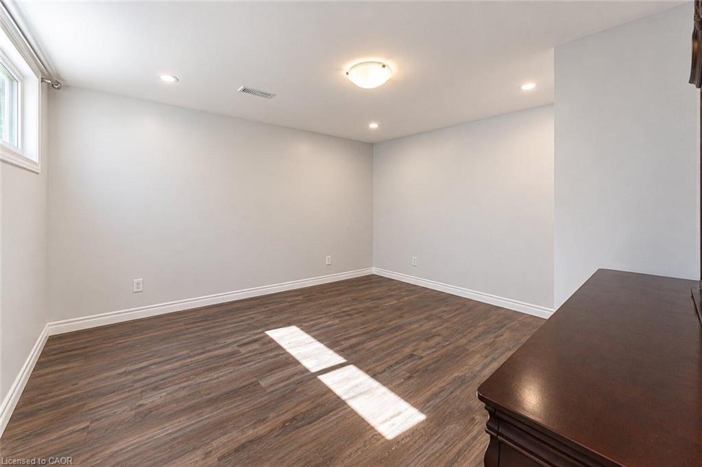 33 Bellingham Drive Property Photo 29