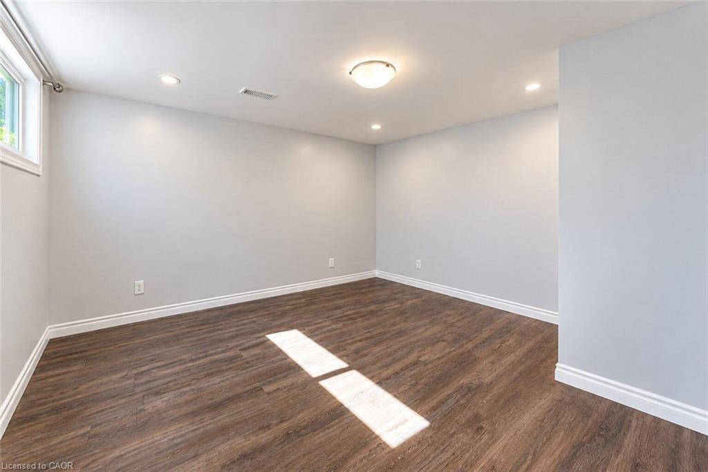 33 Bellingham Drive Property Photo 30