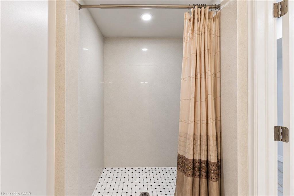 33 Bellingham Drive Property Photo 34