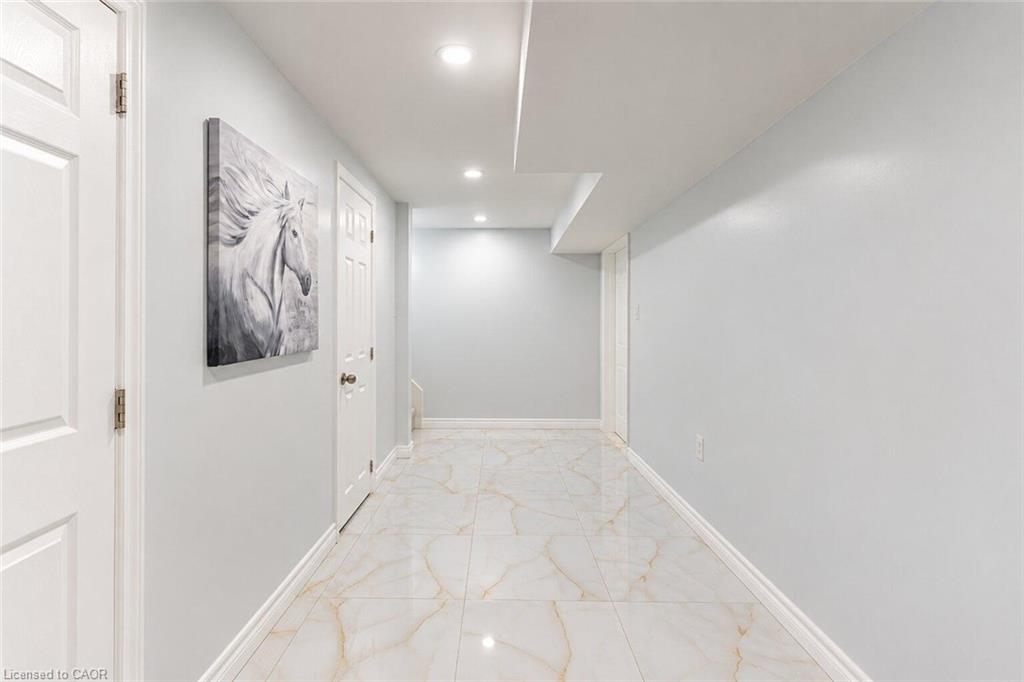33 Bellingham Drive Property Photo 35