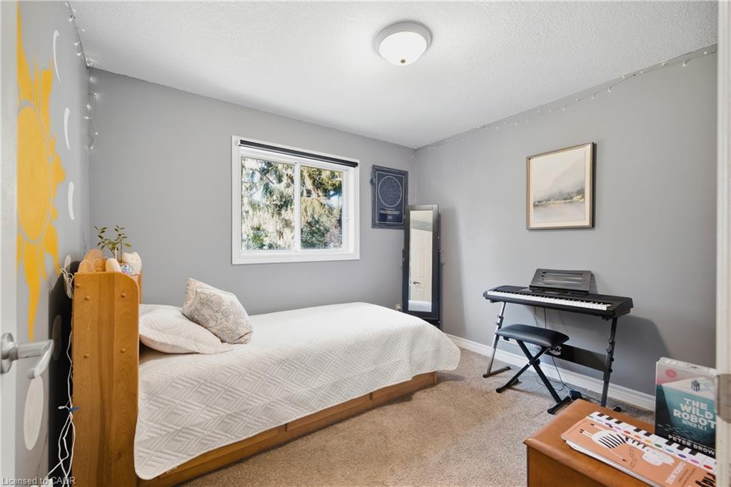 1065 Howick Street Property Photo 16