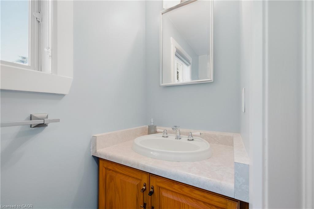 1065 Howick Street Property Photo 21