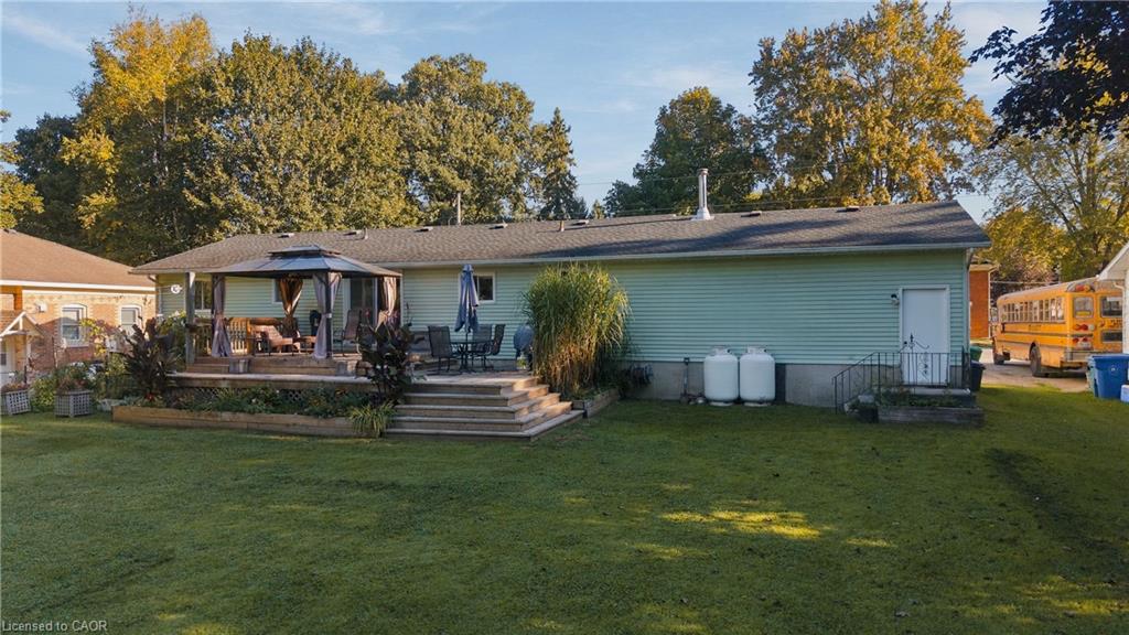 1065 Howick Street Property Photo 27