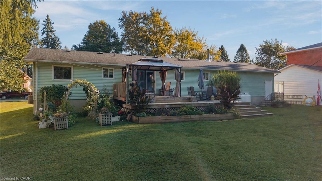 1065 Howick Street Property Photo 28