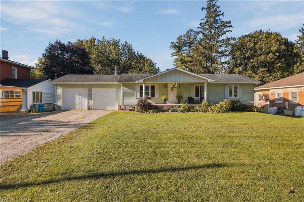 1065 Howick Street Property Photo 35