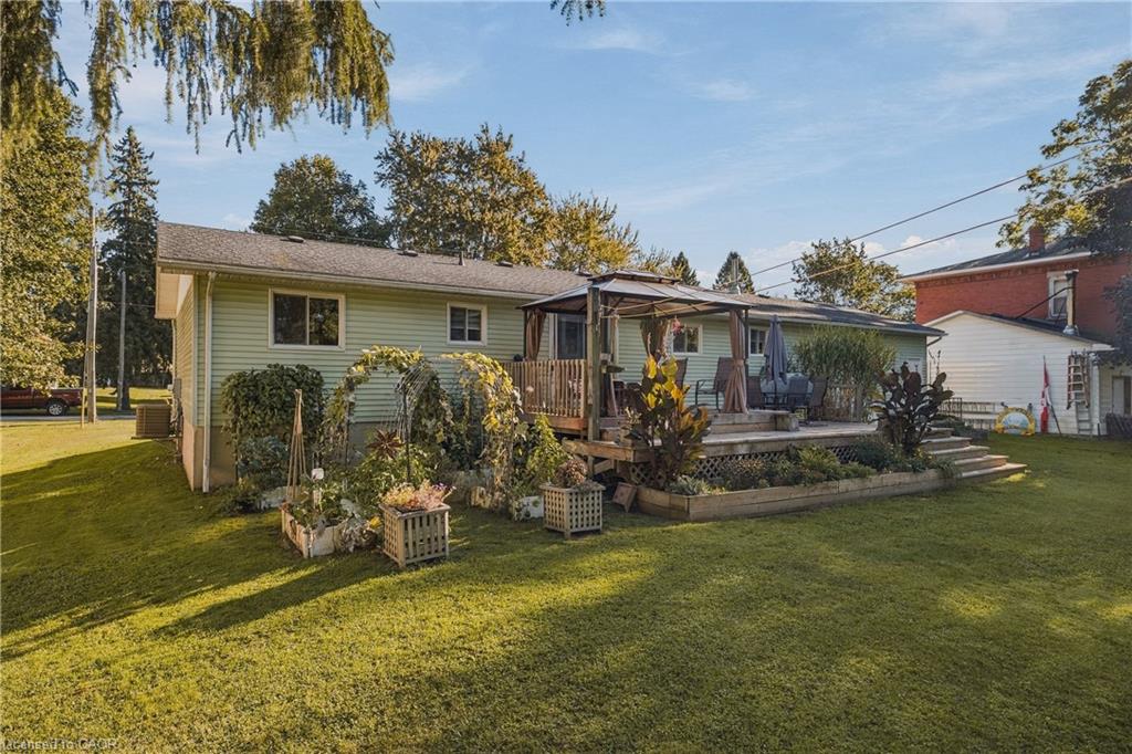1065 Howick Street Property Photo 39