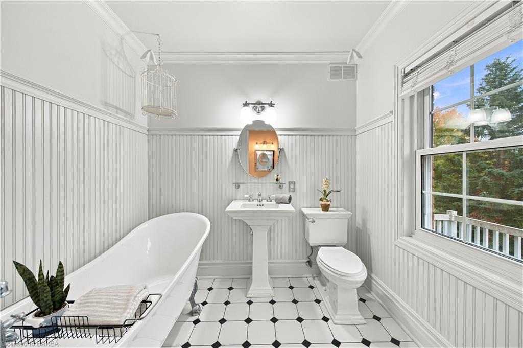 6 Hickory Hollow Property Photo 36