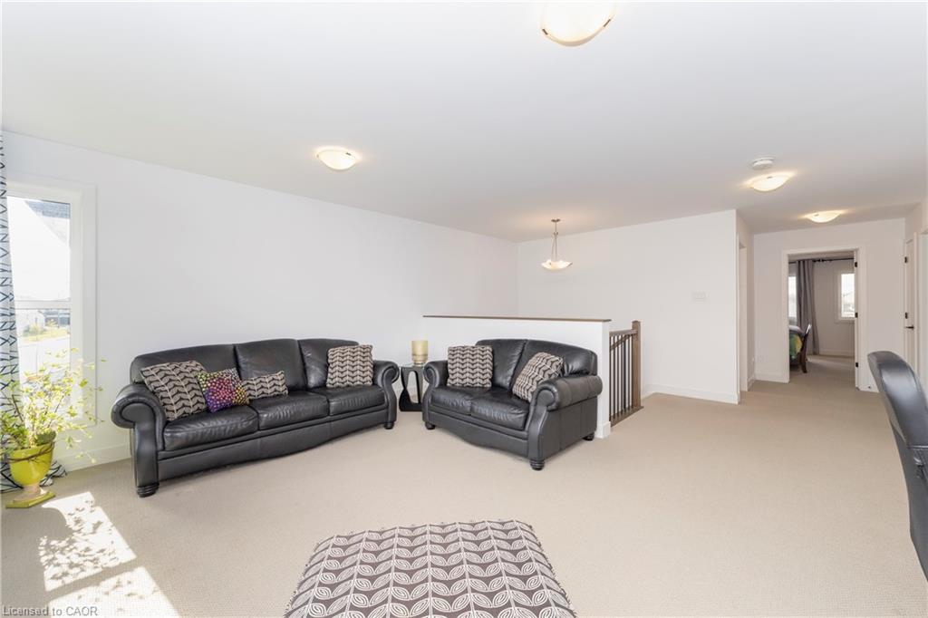 374 Big Dipper Street Property Photo 18