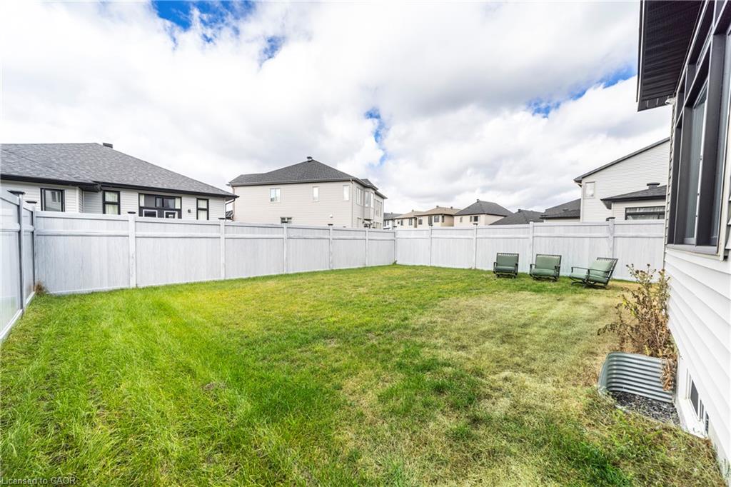 374 Big Dipper Street Property Photo 31