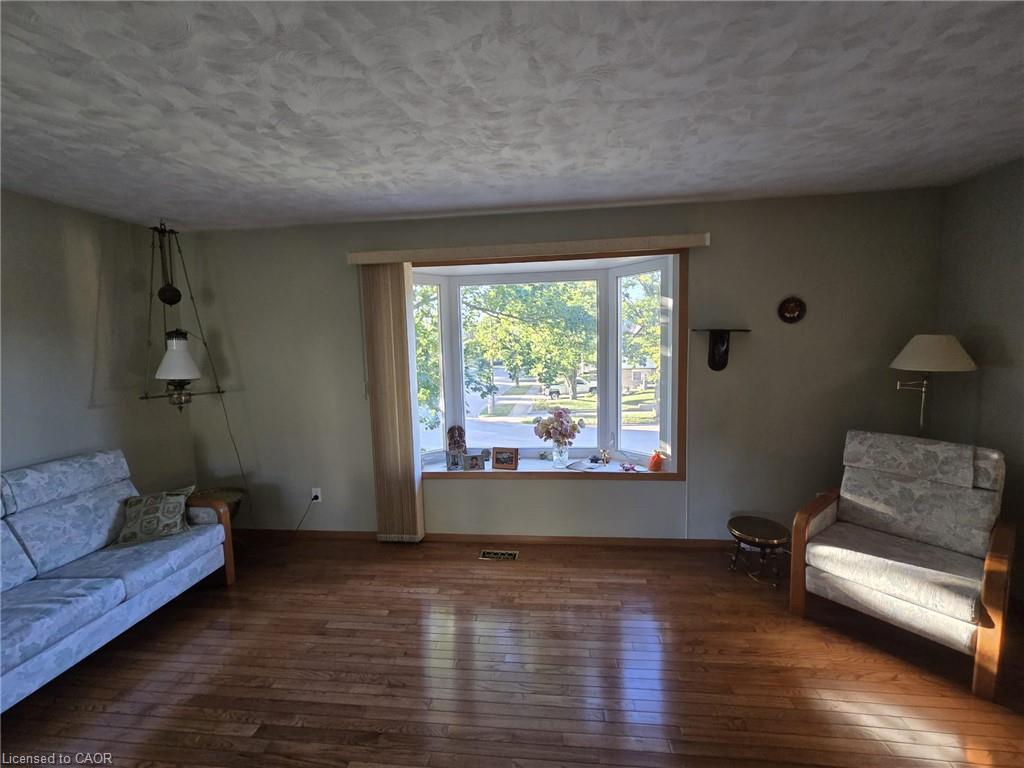 410 Lakeview Drive Property Photo 10