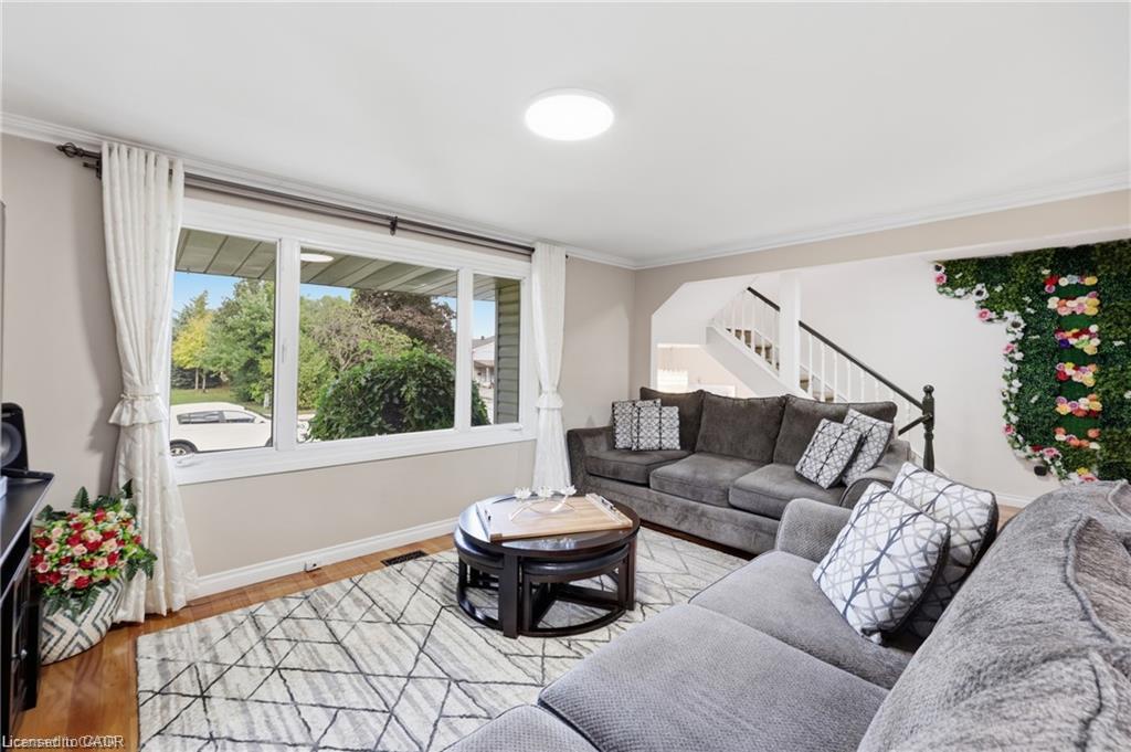 63 Folkestone Avenue Property Photo 15