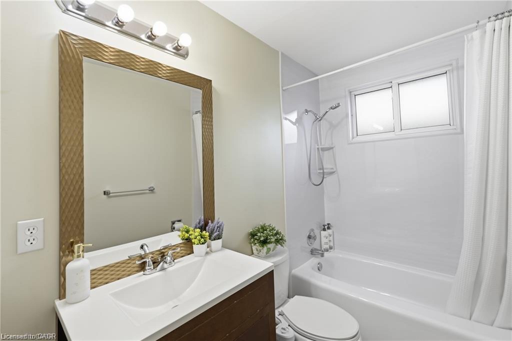 63 Folkestone Avenue Property Photo 25