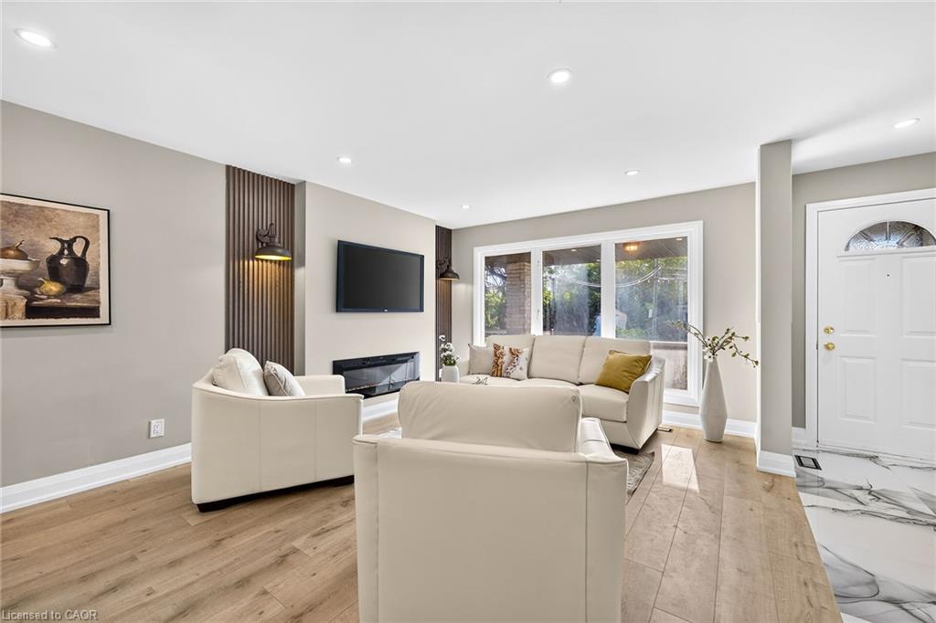 362 Rosseau Road Property Photo 10