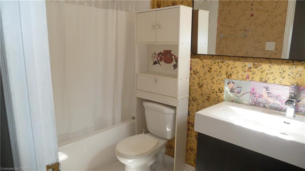 4-647 Albert Street Property Photo 26