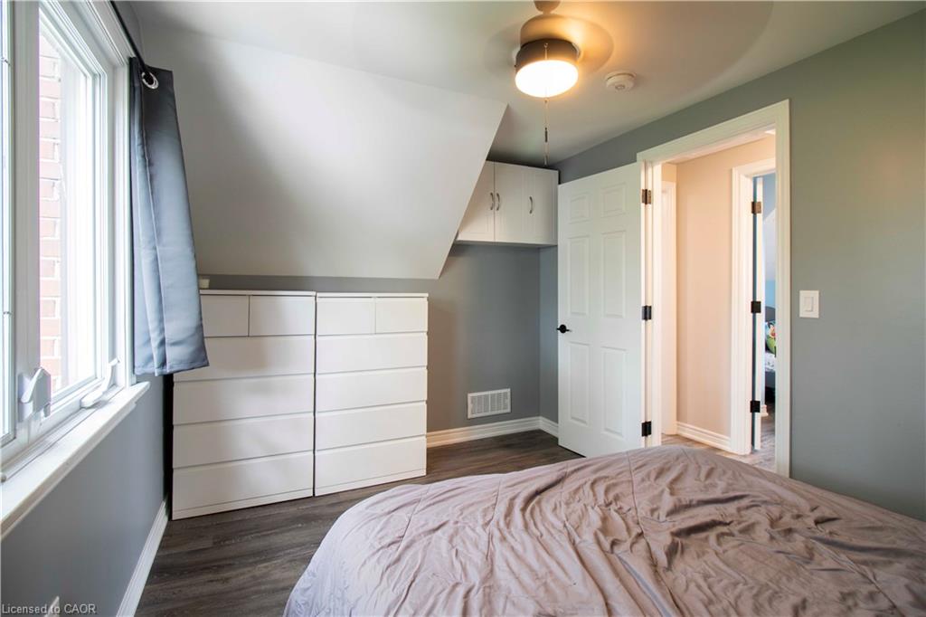9 Bridge Street Property Photo 18