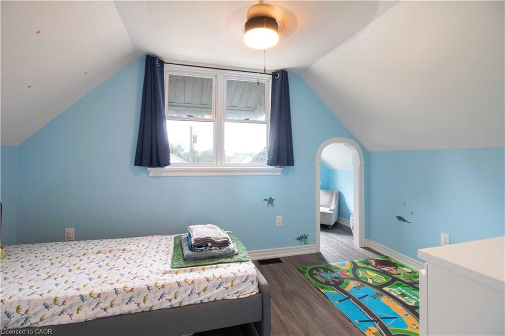 9 Bridge Street Property Photo 21