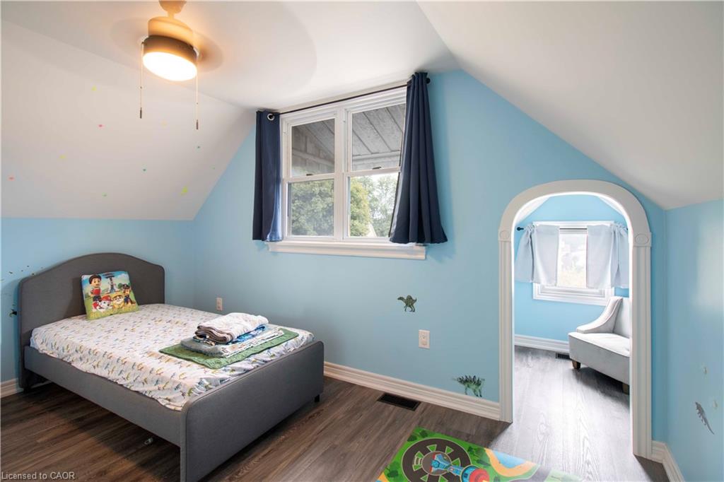 9 Bridge Street Property Photo 23