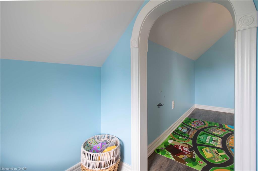 9 Bridge Street Property Photo 25