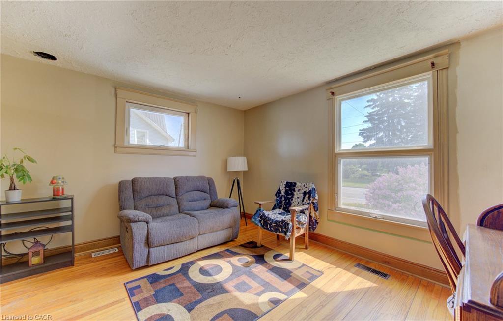 37 Baird Street S Property Photo 19