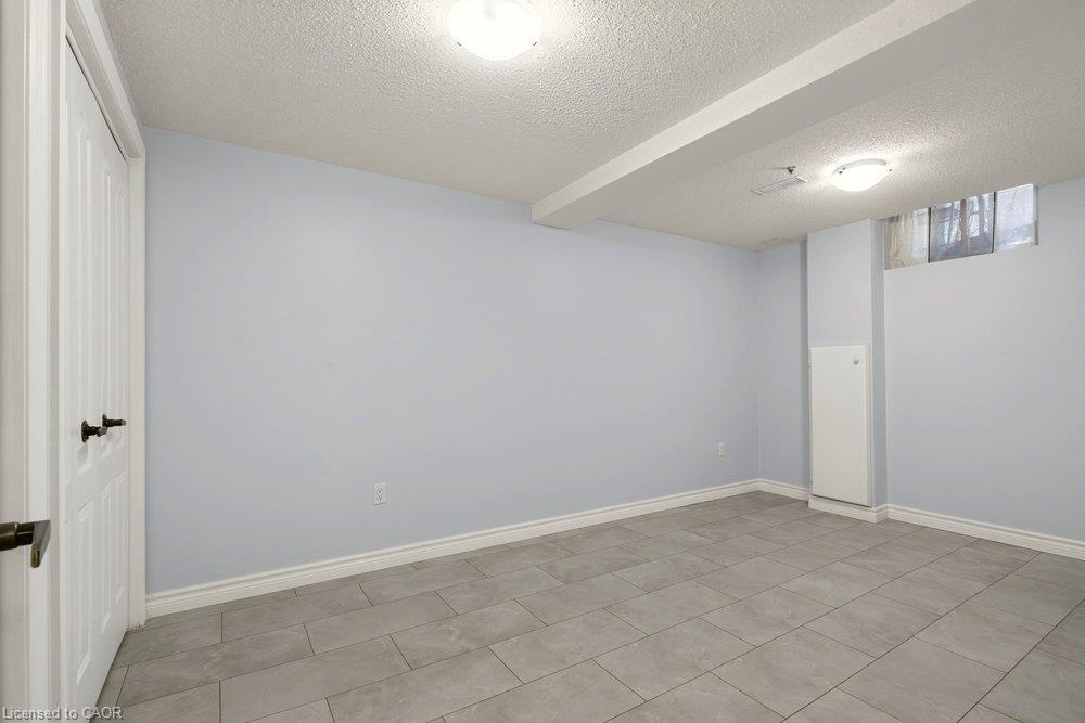 19-175 Fiddlers Green Drive Property Photo 37