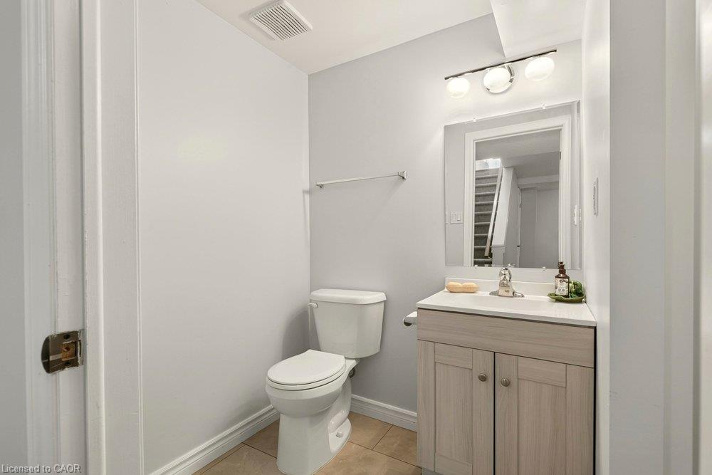 19-175 Fiddlers Green Drive Property Photo 43
