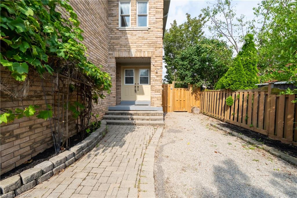 2031 Westree Drive Property Photo 3