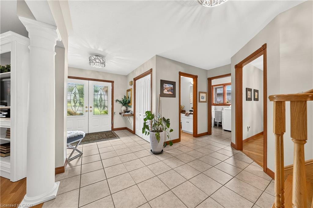 52 Archwood Crescent Property Photo 7