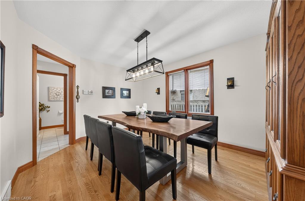 52 Archwood Crescent Property Photo 14