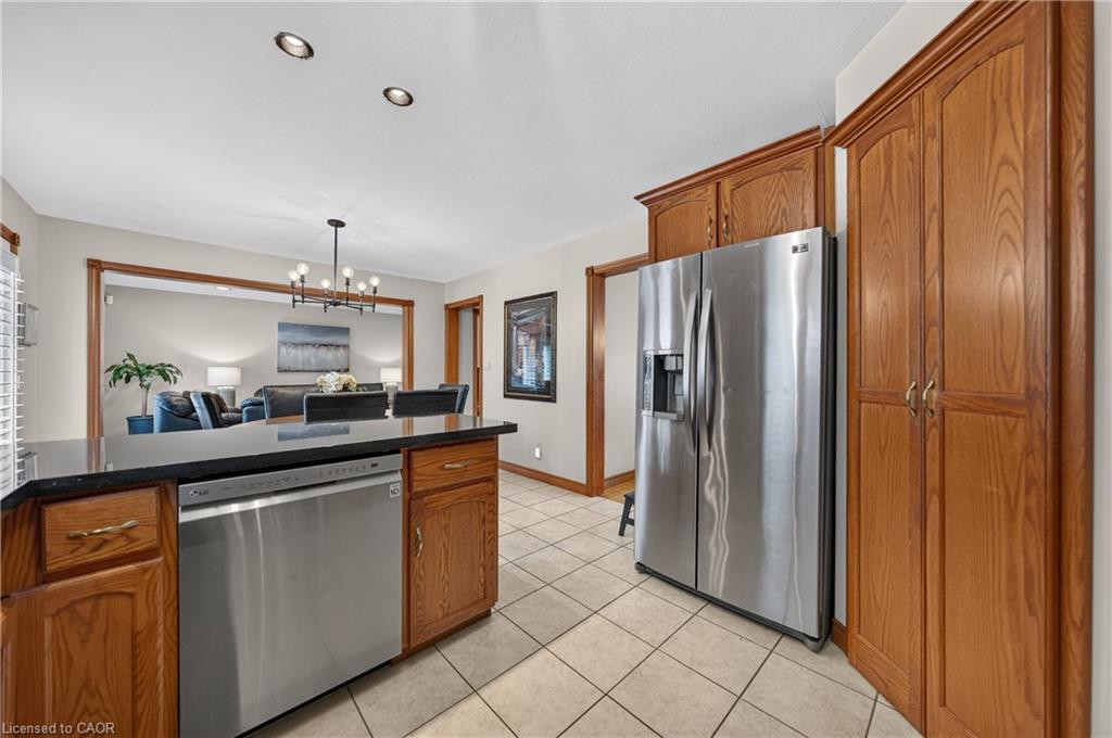 52 Archwood Crescent Property Photo 21