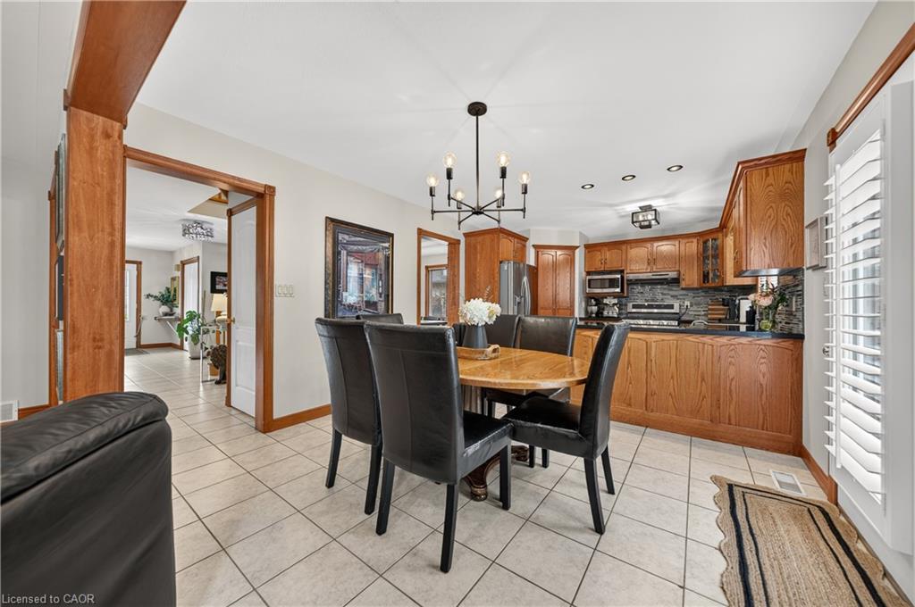 52 Archwood Crescent Property Photo 23