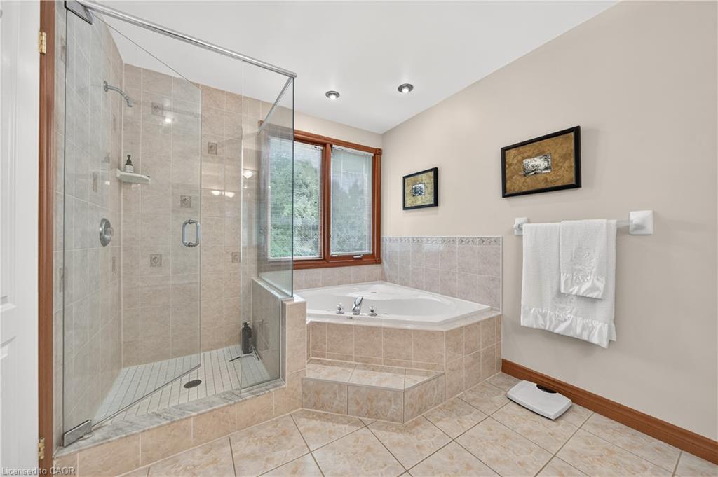 52 Archwood Crescent Property Photo 31