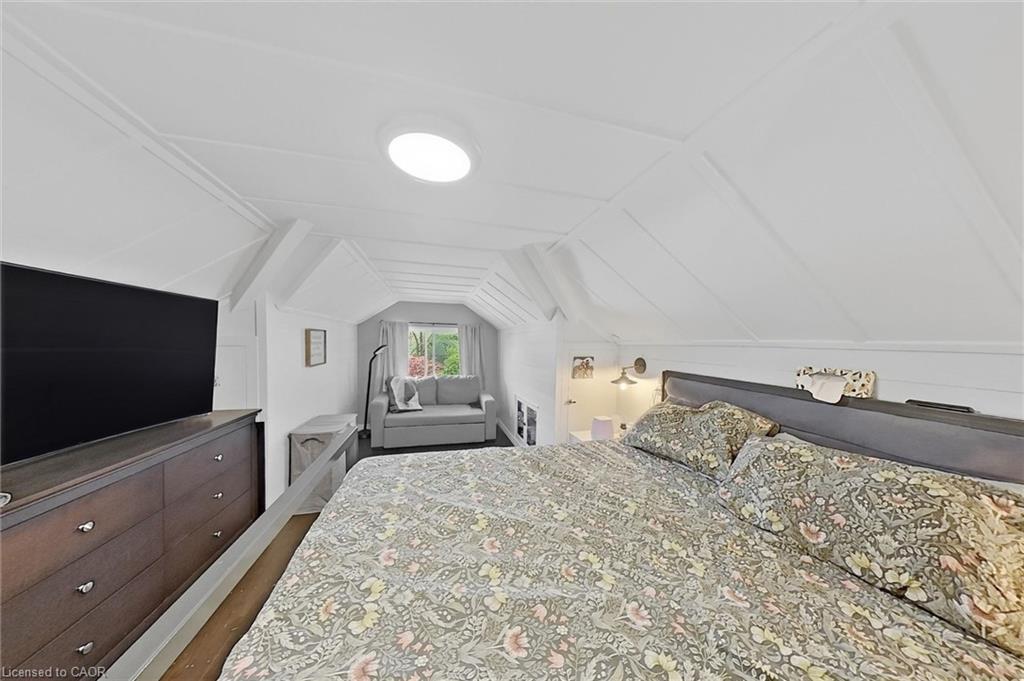 392 Queenston Street Property Photo 23