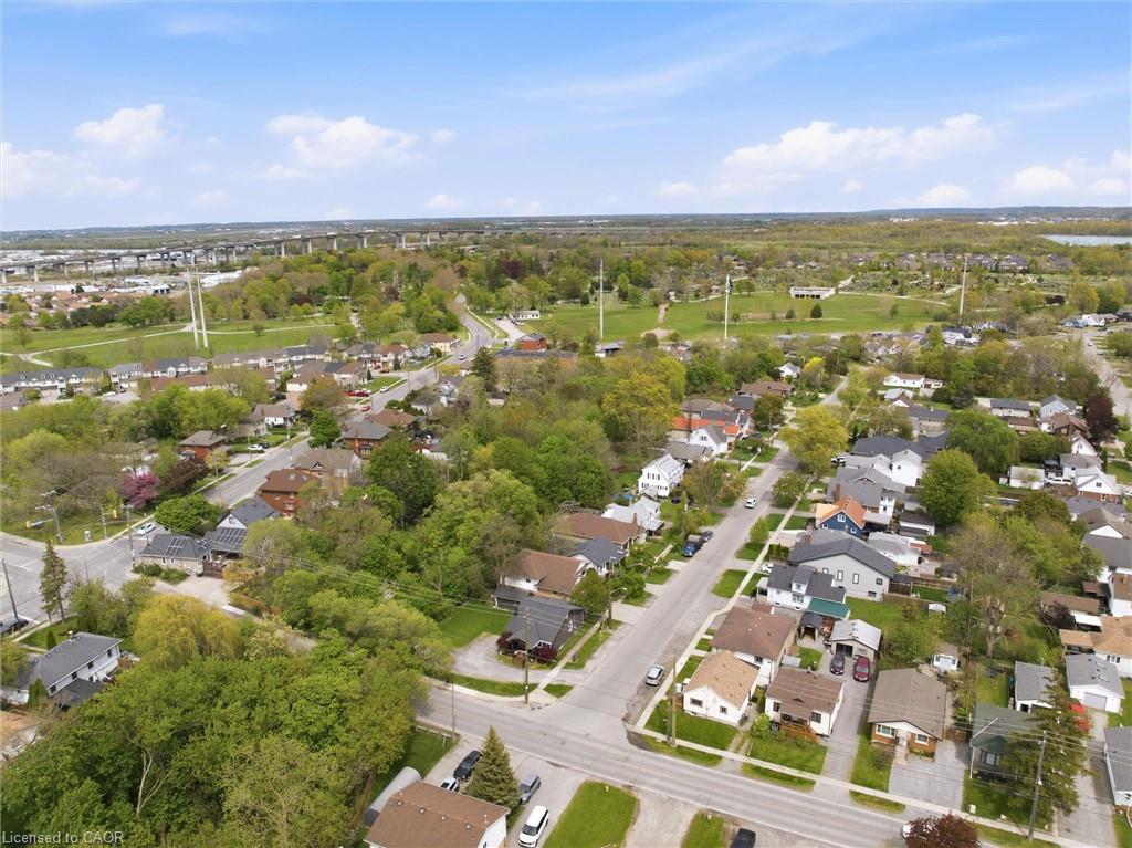 392 Queenston Street Property Photo 35