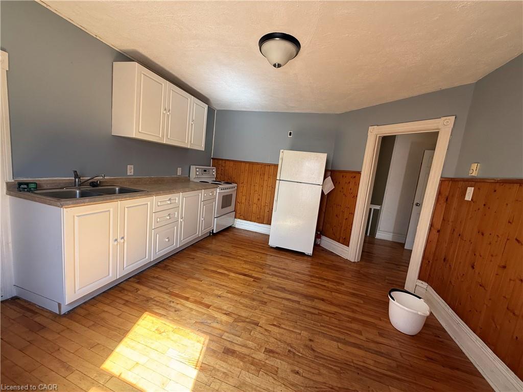 157 Church Street Property Photo 7