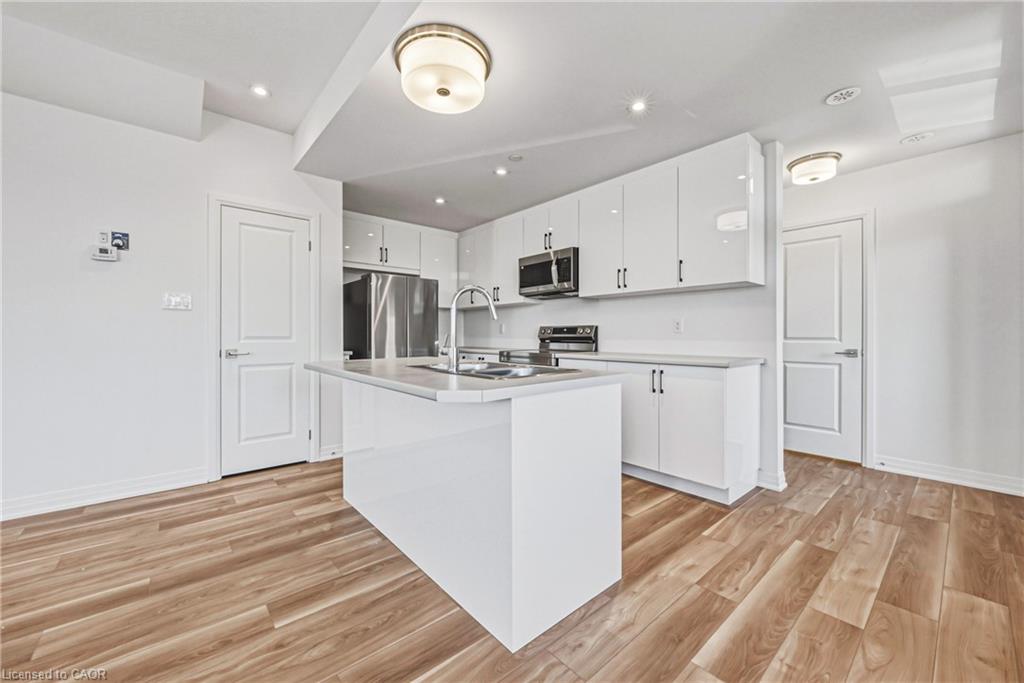 84-955 North Waterdown Drive Property Photo 8