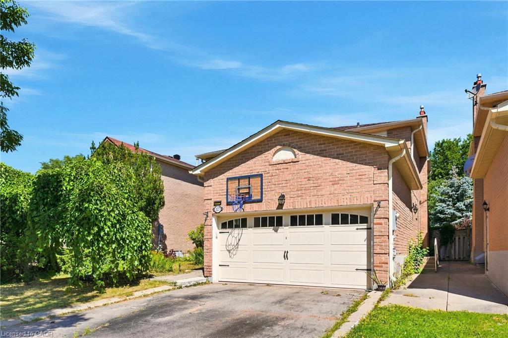 127 O'connor Crescent Property Photo 2