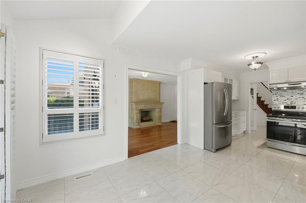 127 O'connor Crescent Property Photo 8