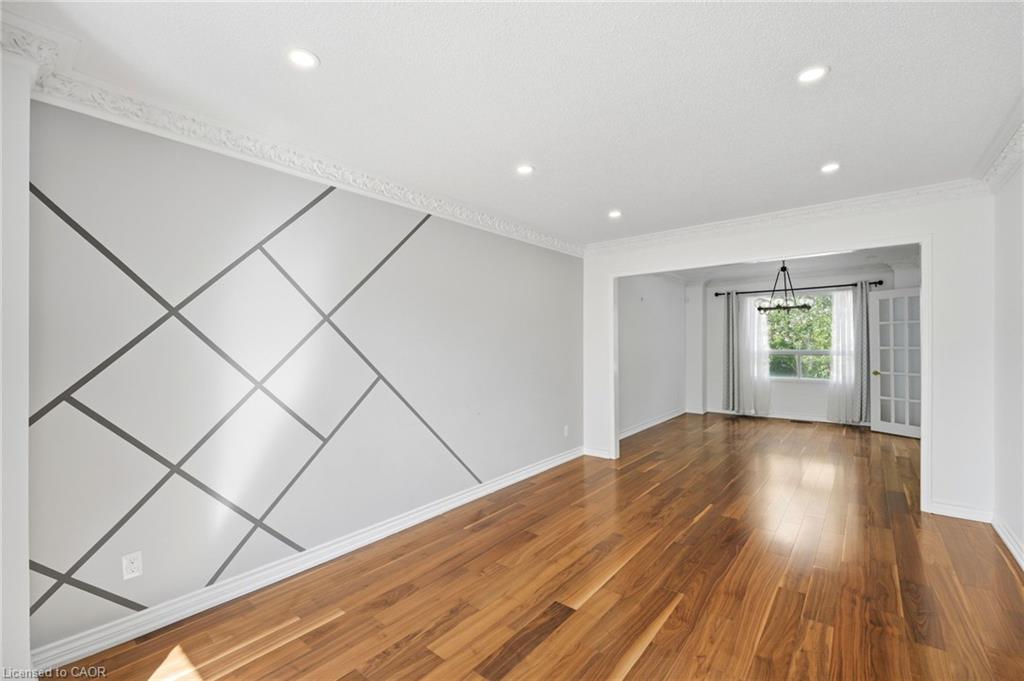 127 O'connor Crescent Property Photo 10