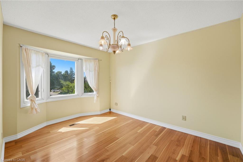 127 O'connor Crescent Property Photo 23