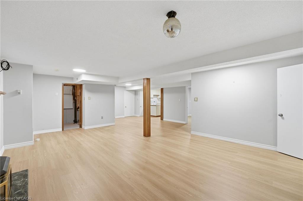 127 O'connor Crescent Property Photo 35